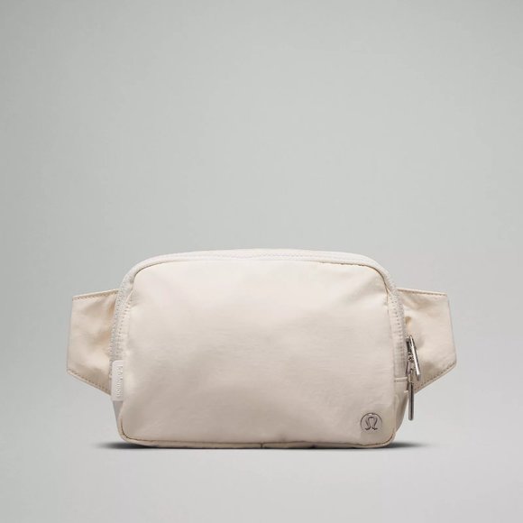 Everywhere Belt Bag Large 2L - Picture 1 of 9